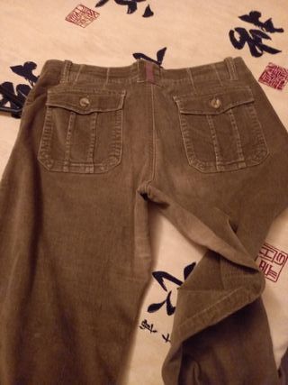 Pantalón pana marrón mujer