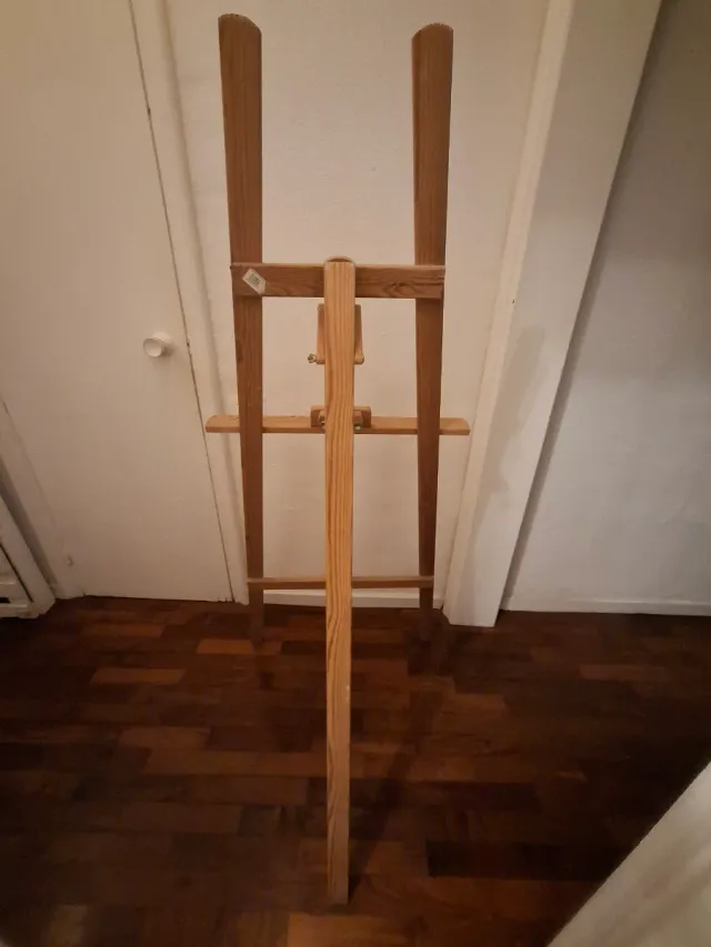 Caballete de madera para pintar