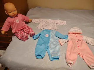 Silleta de juguete con muñeco y sonido