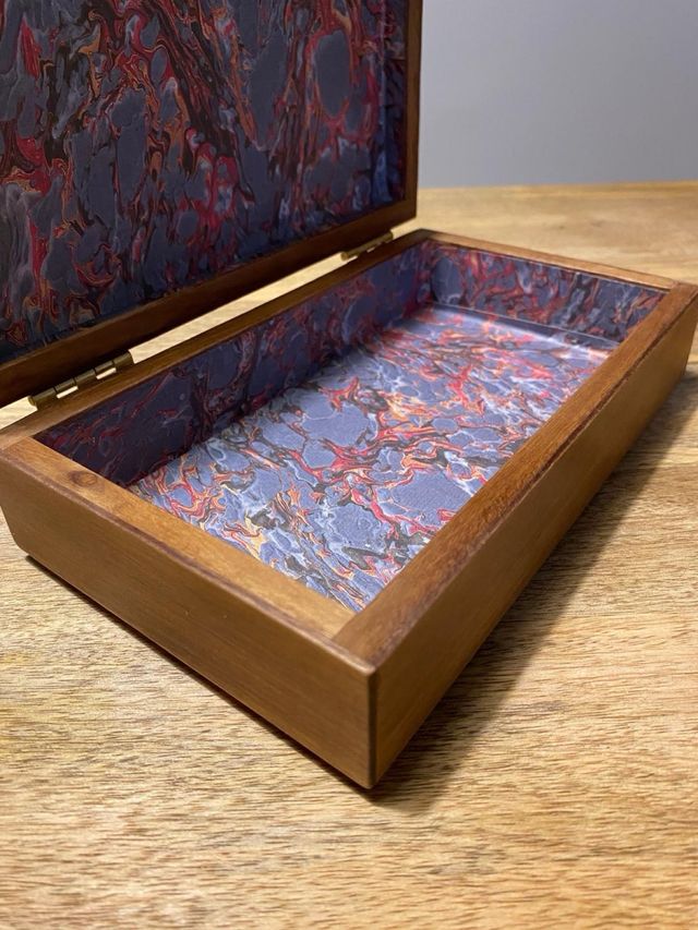 Caja de madera artesanal