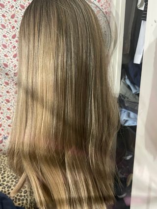 Peluca sintética degradado negro a rubio