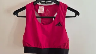 Top deportivo Adidas rojo + regalo