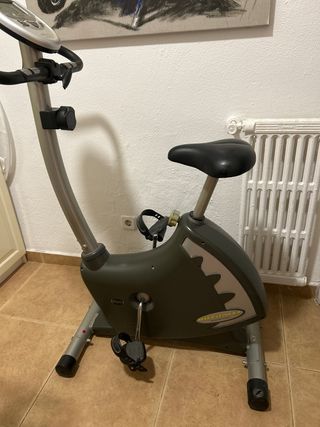 Bicicleta Estática BH Fitness