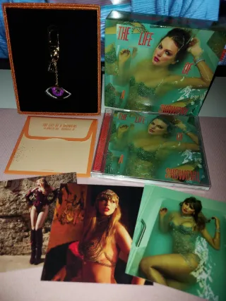 Taylor Swift - The Life Of A Showgirl Deluxe CD