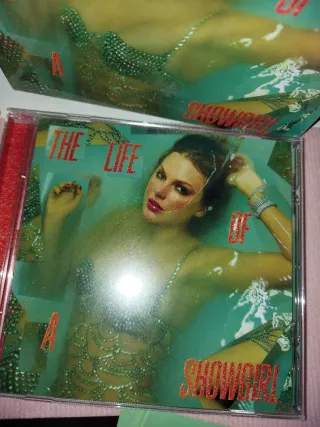 Taylor Swift - The Life Of A Showgirl Deluxe CD