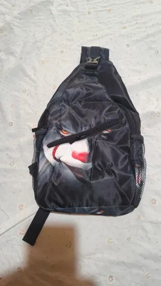Zaino tracolla IT Pennywise nero