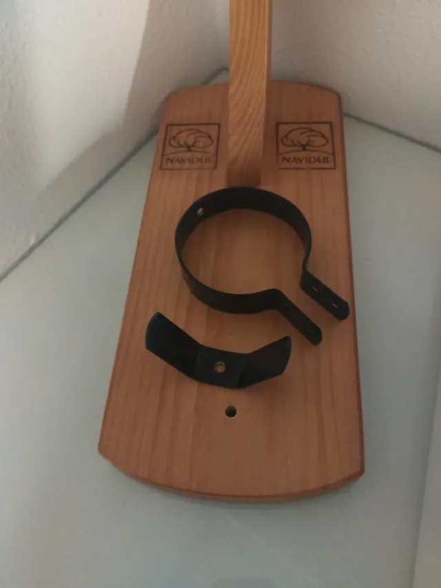 Jamonero de madera con soporte