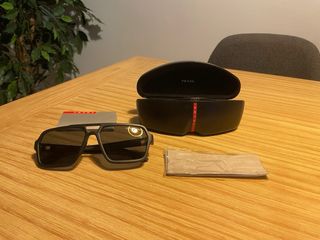 Gafas de sol Prada Negras y Grises