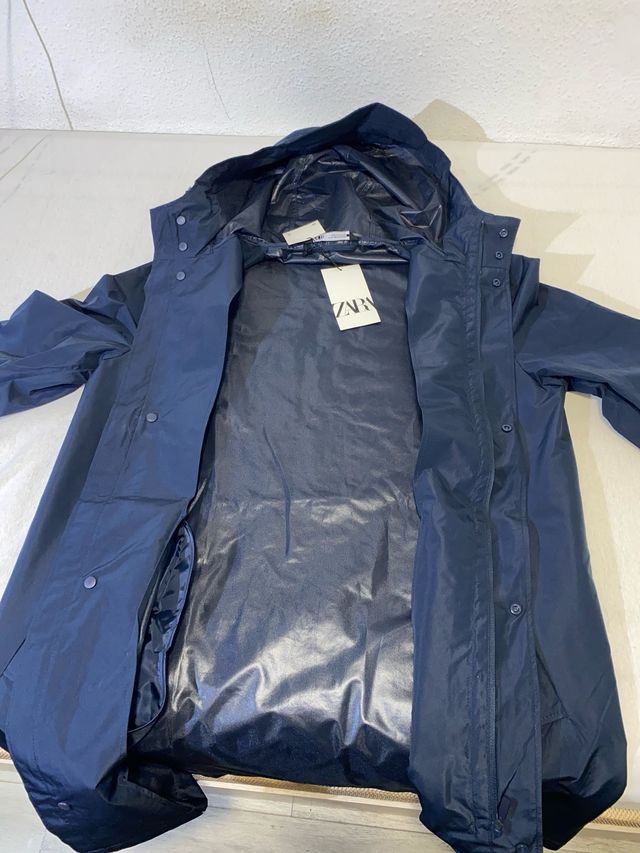 Chubasquero Zara Azul Nuevo