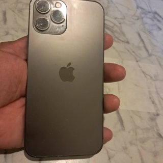 iPhone 12 Pro Max 128 GB  El teléfono es muy bueno