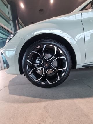 CUPRA LEON 1.5 ETSI 150 CV DSG-7 ECO 2025