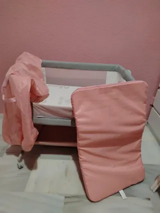 Minicuna con colchón nuevo