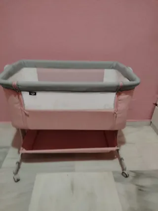 Minicuna con colchón nuevo