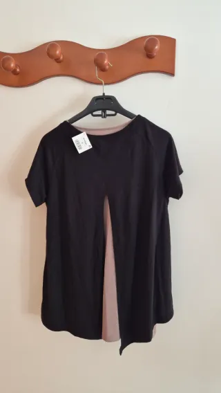 Camiseta negra talla 40