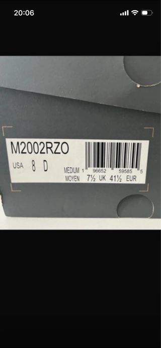 Zapatillas New Balance 2002R Beige/Gris