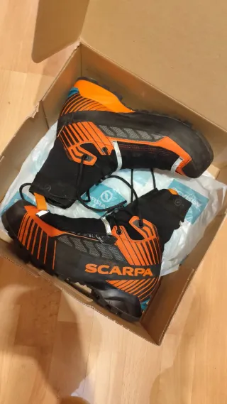 Botas de Alpinismo SCARPA Naranja/Negro