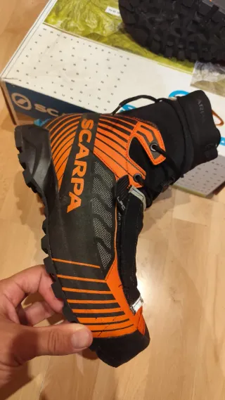 Botas de Alpinismo SCARPA Naranja/Negro