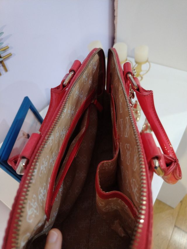 Bolso Guess Rojo Charol Original