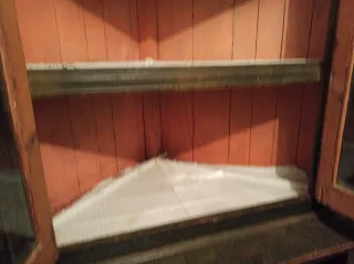 Mueble Rinconera vitrina antigua para restaurar