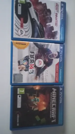3 Juegos PS Vita: FIFA 14, Wanted, Minecraft