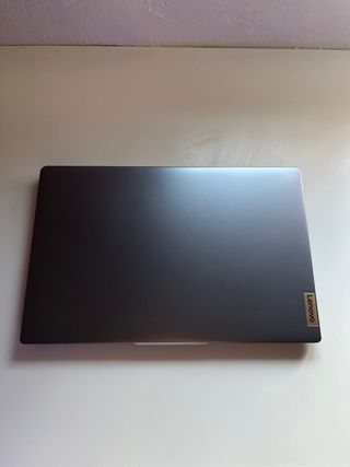 Portátil Lenovo IdeaPad Slim 3
