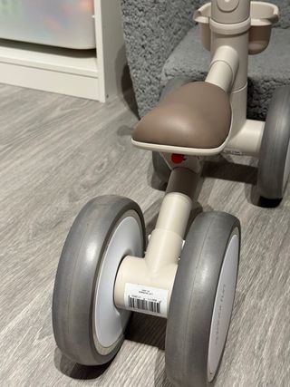Bicicleta infantil 4 ruedas