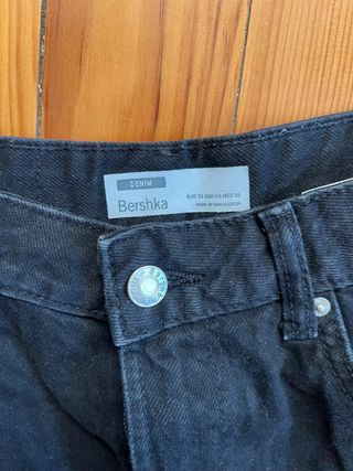 Shorts Bershka Talla 36 Negros