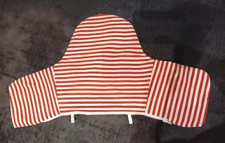 Trona Ikea para bebé con cojín