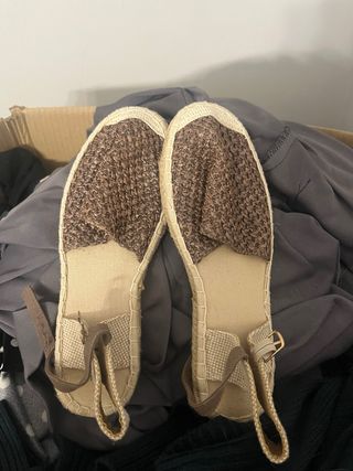 Alpargatas esparto beige y marrón