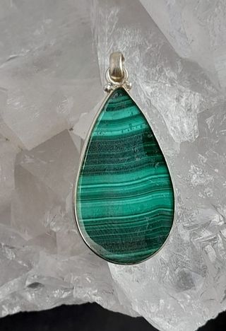 Colgante de Malaquita en Plata de Ley