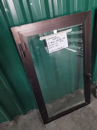 Ventana abatible aluminio 70x120