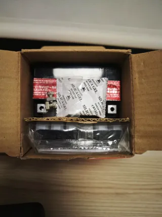 Batería Yuasa YTX7L-BS 12V 100A