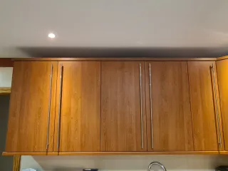 Muebles de cocina para colgar y extractor de humos