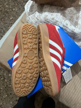 Zapatillas Adidas Gazelle Rojas Nuevas