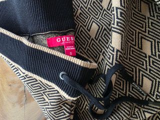 Chándal Guess. Nuevo. Leggings y top
