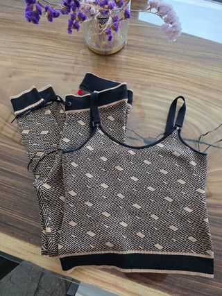 Chándal Guess. Nuevo. Leggings y top