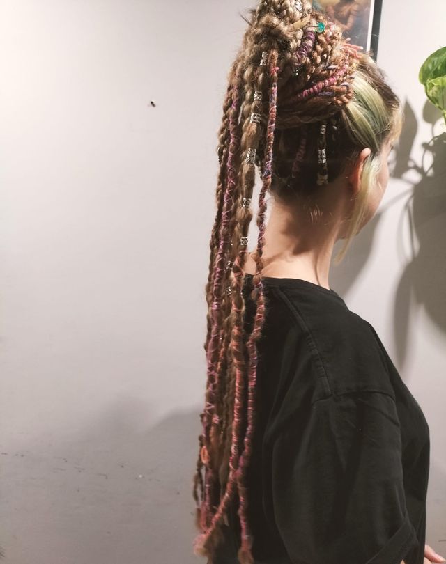 Coleta artesanal con abalorios