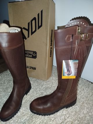 Botas  caza (media caña 100%piel)
