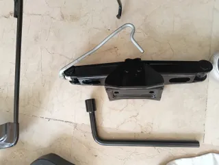 Cesta porta rueda de repuesto para Citroën berling