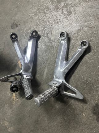 Estriberas Traseras Yamaha TZR 50/80RR
