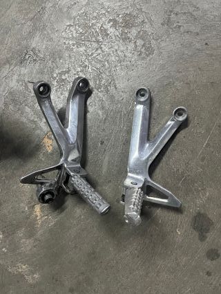 Estriberas Traseras Yamaha TZR 50/80RR