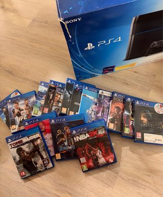 PS4 (PlayStation 4) Negra con Mandos + 16 juegos 