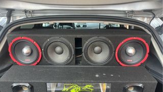 Sistema de Sonido Coche Subwoofers y Amplificador