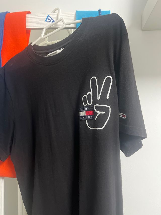 Camiseta Tommy Jeans Negra Talla M