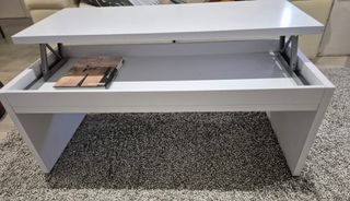 Mesa de centro elevable blanca