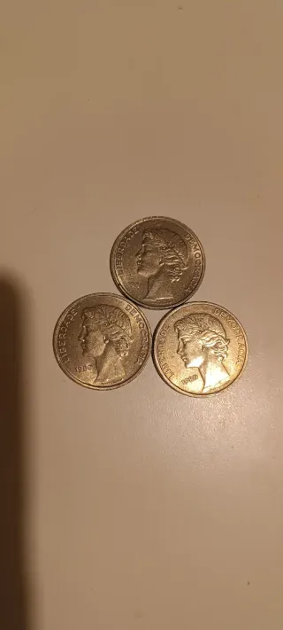 3 Monedas Portugal 25 Escudos 1980-1981