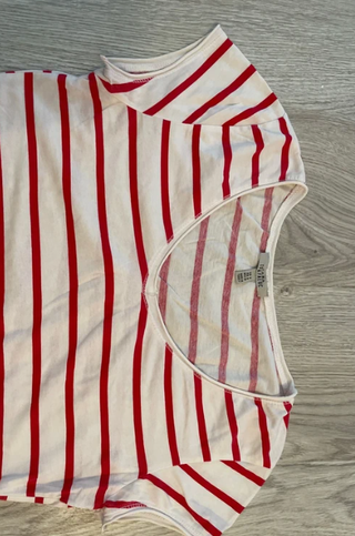 Camiseta de rayas rojas y blancas para mujer