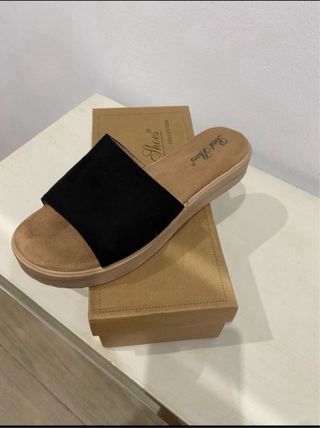 Zuecos Best Shoes Mujer Beige/Negro
