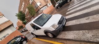 Ford Transit 2011