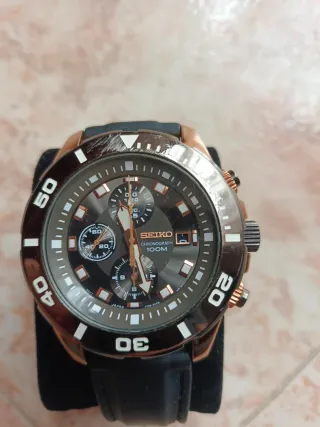 Reloj Seiko Chronograph 100M
